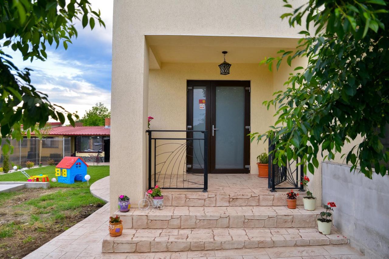 Casa Avram Villa Ramnicu Valcea Ngoại thất bức ảnh