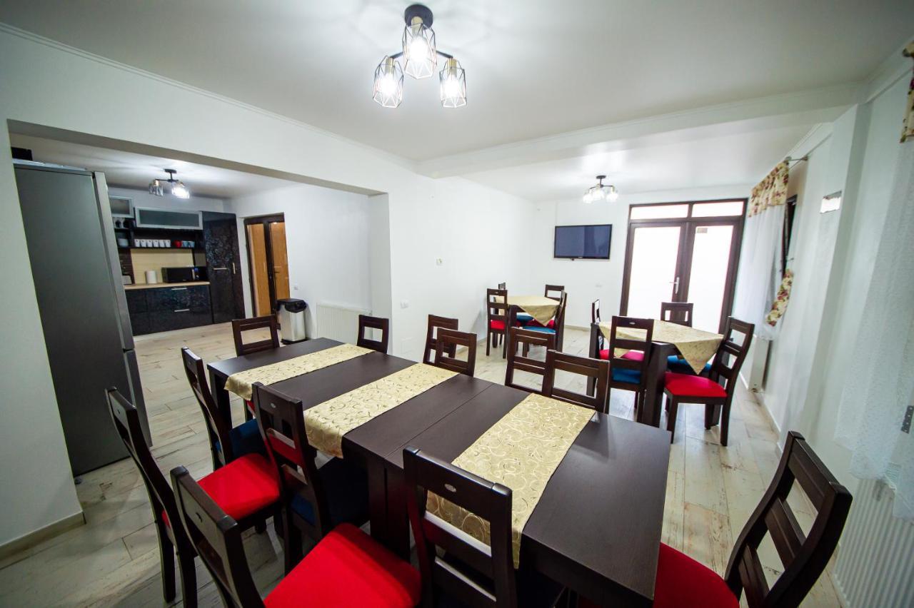 Casa Avram Villa Ramnicu Valcea Ngoại thất bức ảnh
