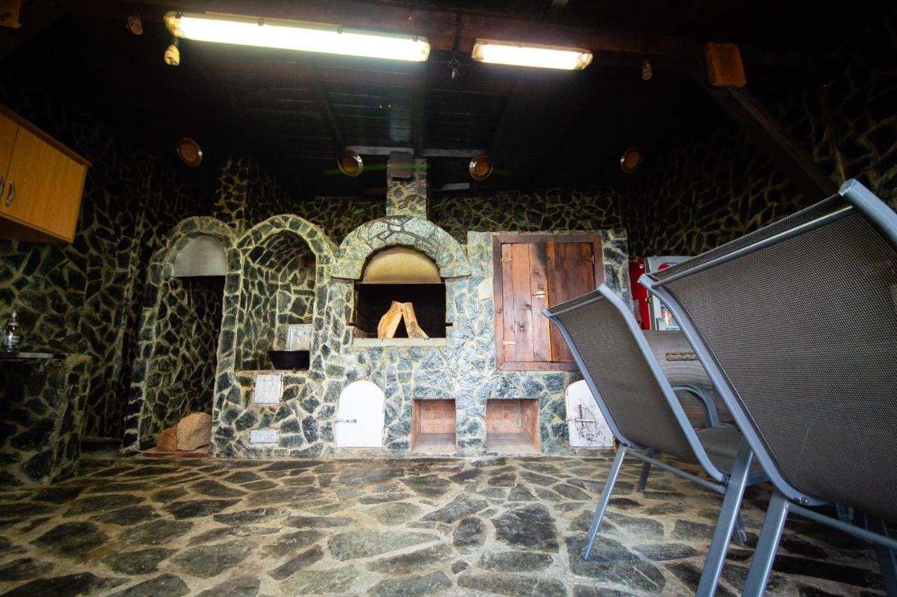 Casa Avram Villa Ramnicu Valcea Ngoại thất bức ảnh