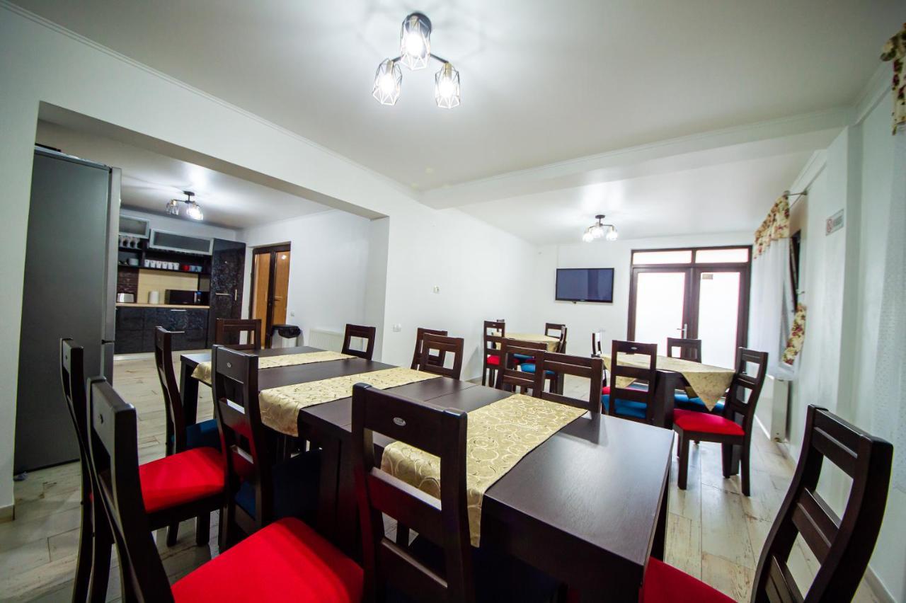 Casa Avram Villa Ramnicu Valcea Ngoại thất bức ảnh