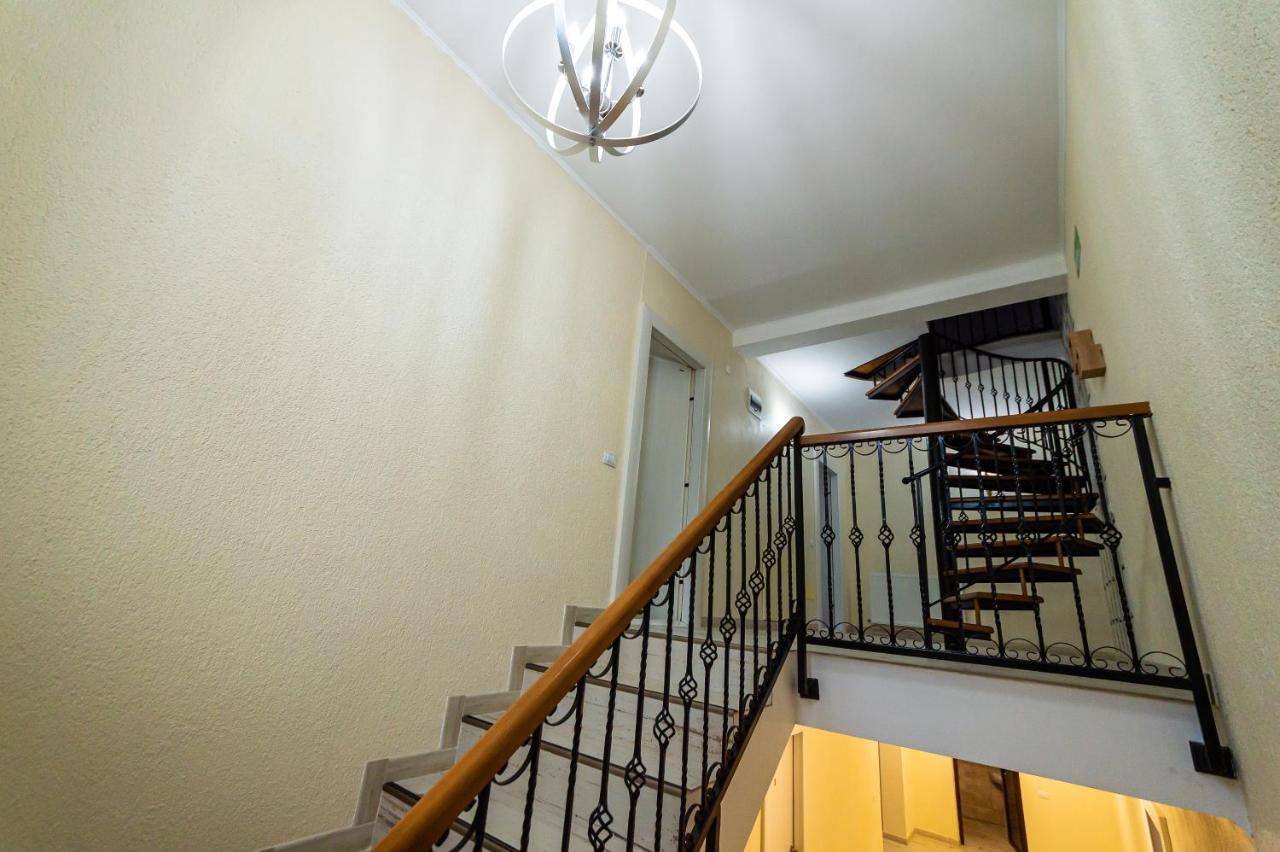 Casa Avram Villa Ramnicu Valcea Ngoại thất bức ảnh