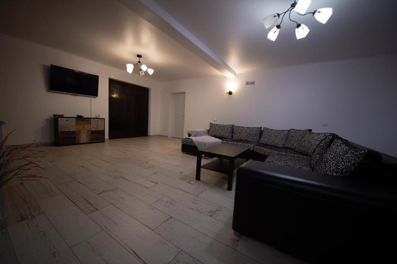 Casa Avram Villa Ramnicu Valcea Ngoại thất bức ảnh