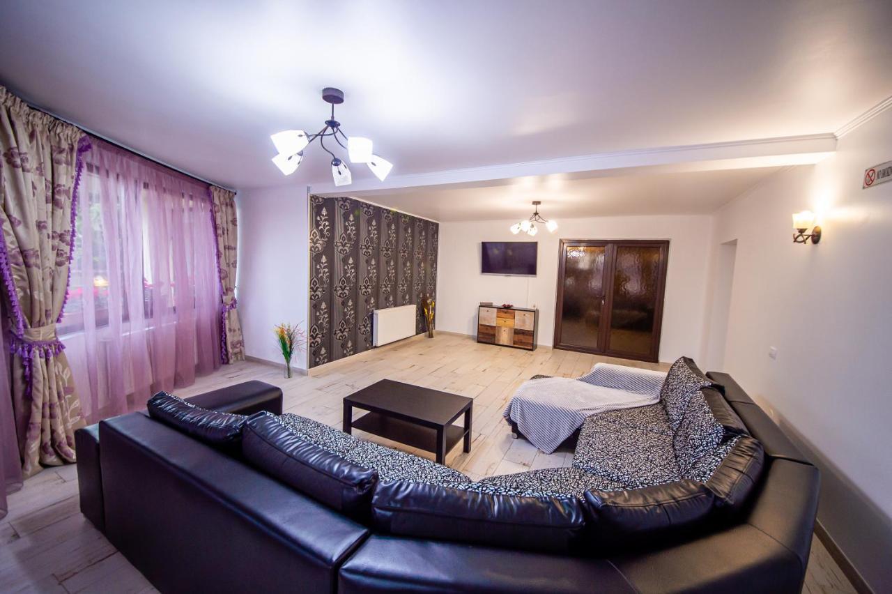 Casa Avram Villa Ramnicu Valcea Ngoại thất bức ảnh
