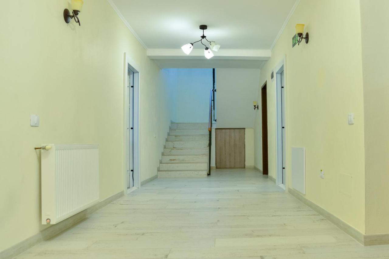 Casa Avram Villa Ramnicu Valcea Ngoại thất bức ảnh